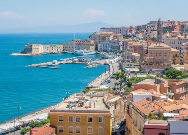 Gaeta/ Raccolta firme per la riqualificazione del tratto costiero del rione Piaja