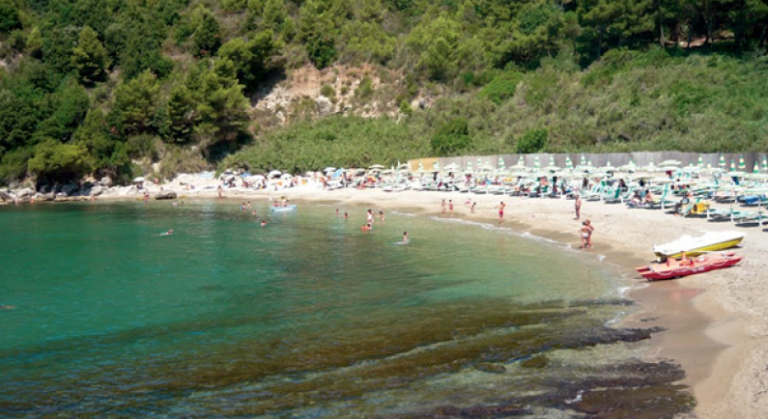 Minturno Libera sulla gestione degli arenili: manca il PUA comunale