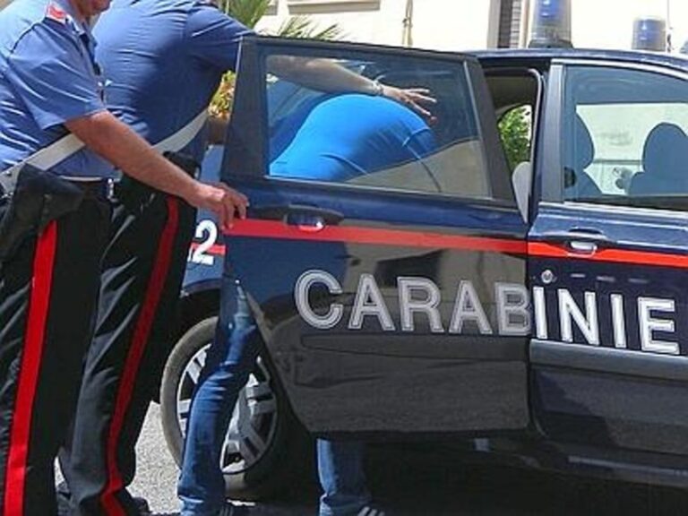 Itri – 24enne del luogo arrestato per resistenza a pubblico ufficiale, lesioni personali e tentato furto aggravato