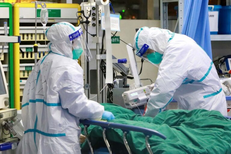 In Italia per covid 5.620.000 contagiati e 137.000 morti, vaccinarsi è l’unica via per uscirne