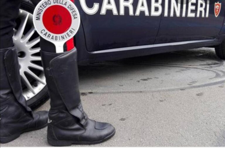 SCAURI, RAPINA CON SCASSO: PRESE DI MIRA DUE ATTIVITÀ COMMERCIALI IN VIA APPIA