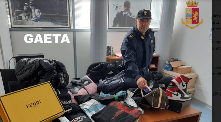 Fermato a Gaeta, nell’auto merce contraffatta