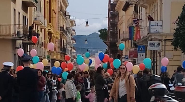 Marcia per la Pace: grande emozione a Formia per l’arrivo della Fiaccola della Pace
