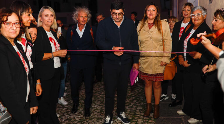 Formia, sportello rosa: inaugurato uno sportello per la prevenzione per la ricerca e la lotta al tumore al seno