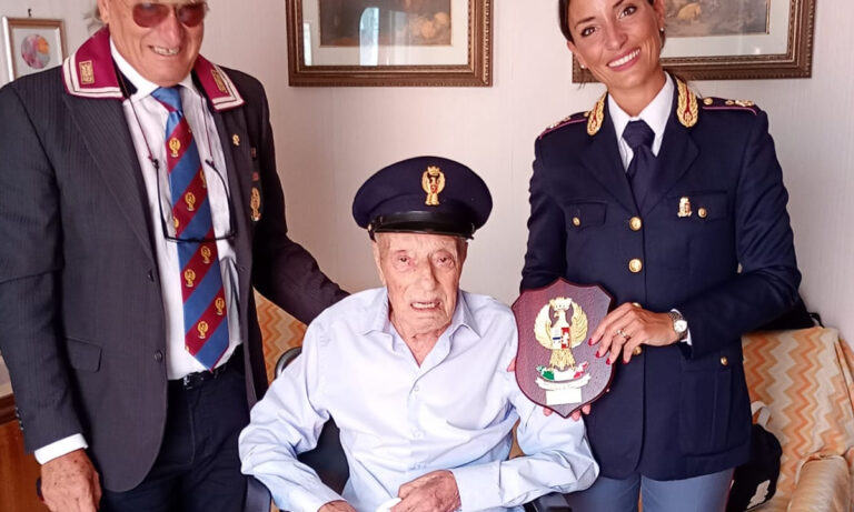 La Polizia di Stato di Latina festeggia i 100 anni di Saverio, ex poliziotto in pensione